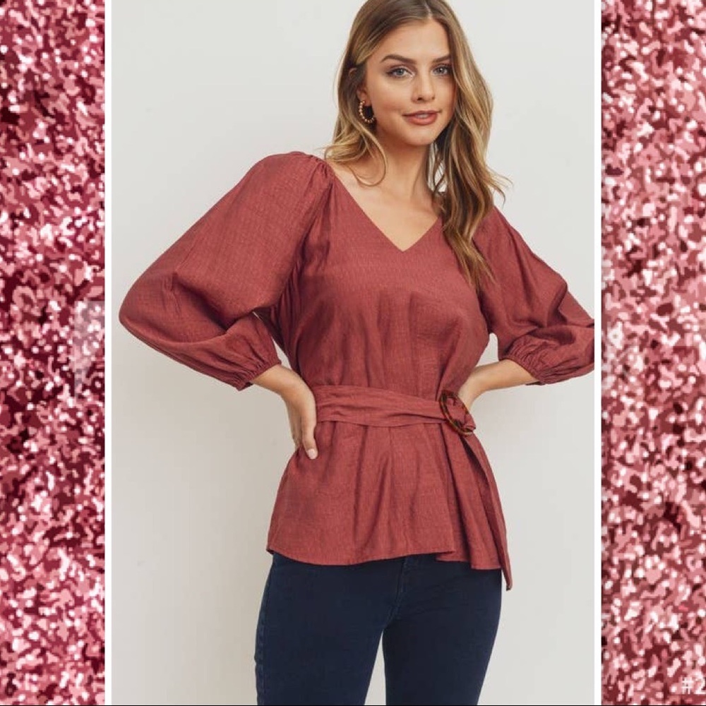 Beautiful V-neck 3/4 sleeve buckle self tie blouse